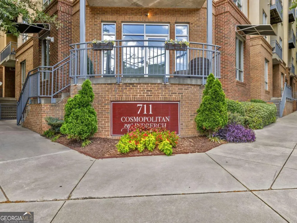 711 Cosmopolitan DR NE Atlanta, GA 30324