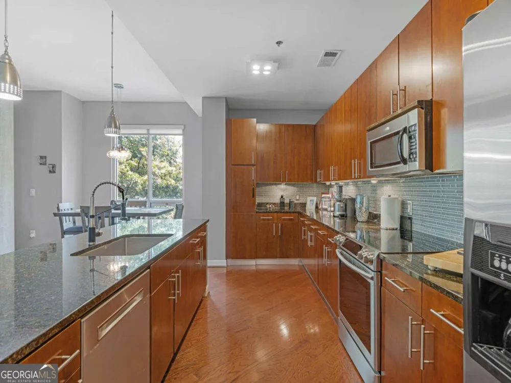 711 Cosmopolitan DR NE Atlanta, GA 30324
