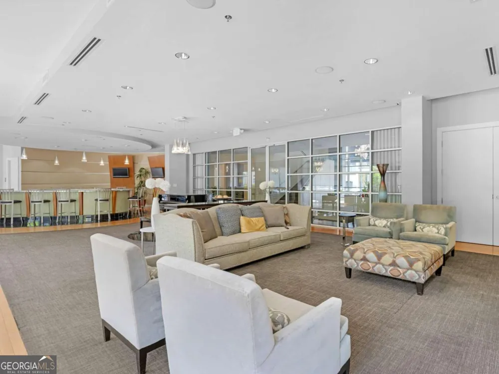 711 Cosmopolitan DR NE Atlanta, GA 30324