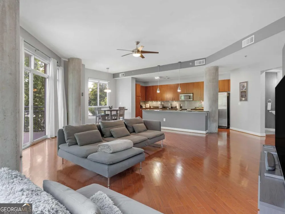 711 Cosmopolitan DR NE Atlanta, GA 30324