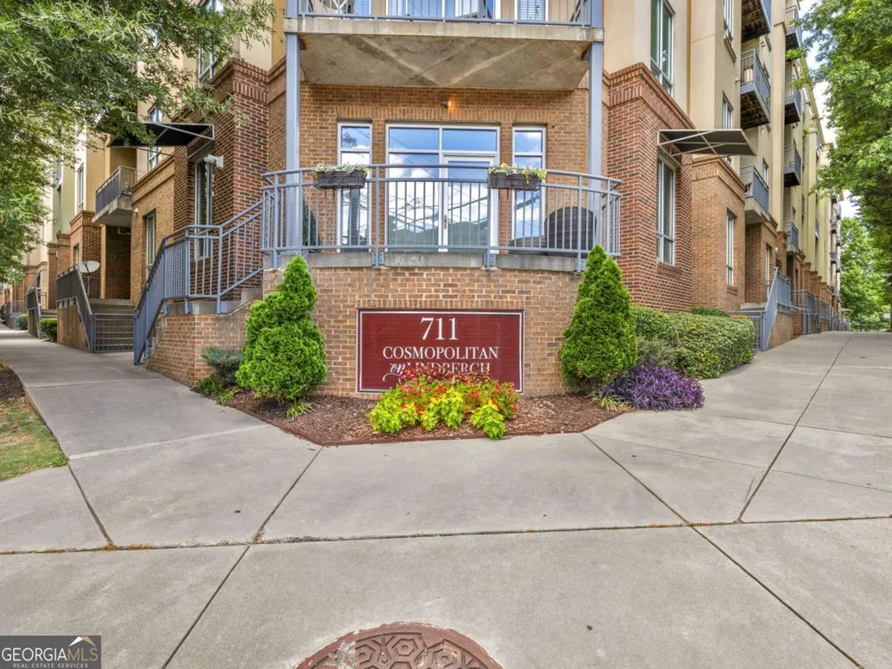 711 Cosmopolitan DR NE Atlanta, GA 30324