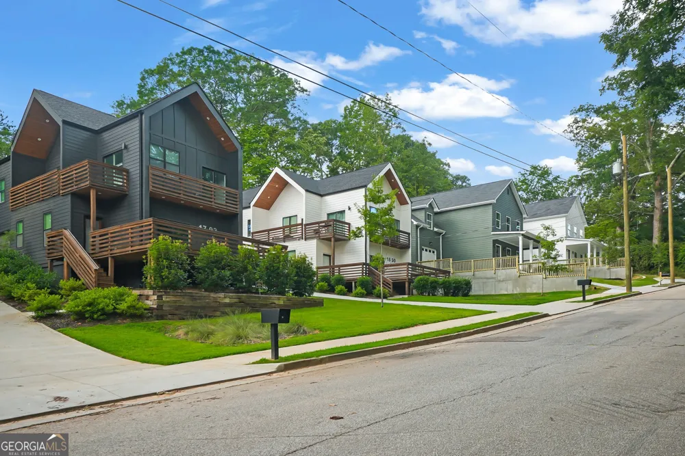 1804 Charles PL NW Atlanta, GA 30318