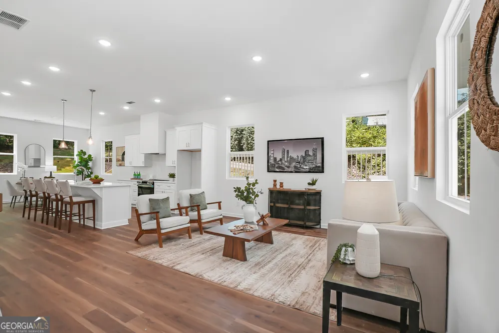 1804 Charles PL NW Atlanta, GA 30318