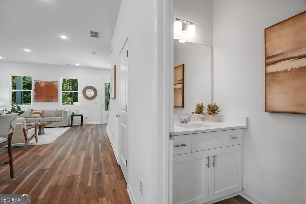 1804 Charles PL NW Atlanta, GA 30318