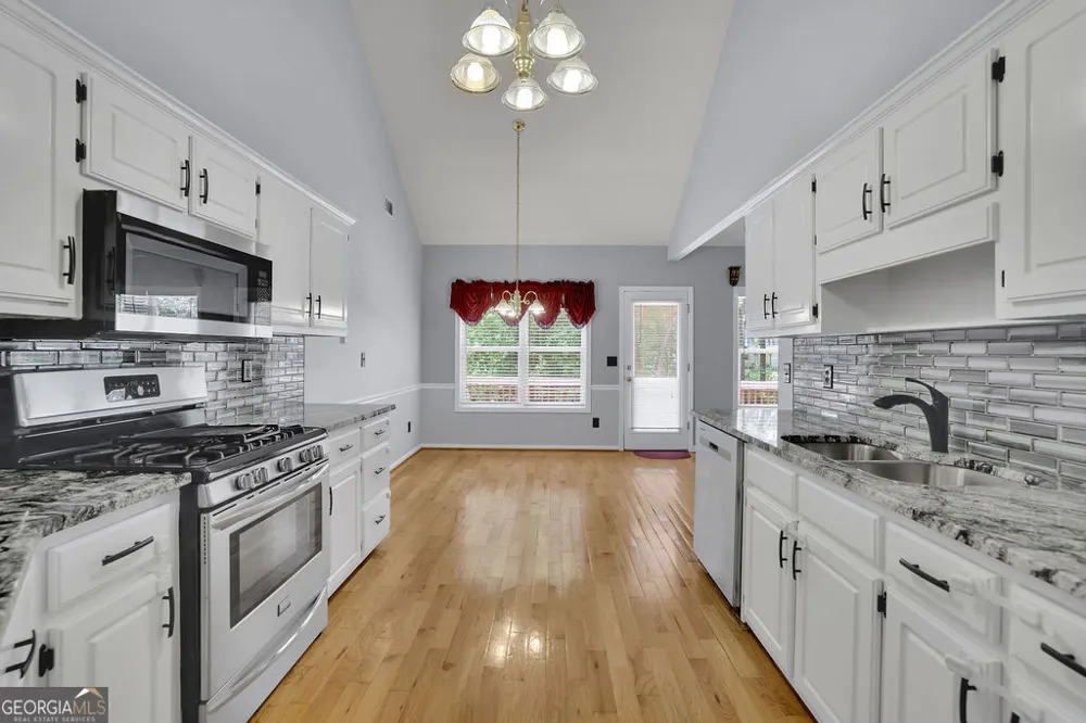 2465 Chandler RD Grayson, GA 30017
