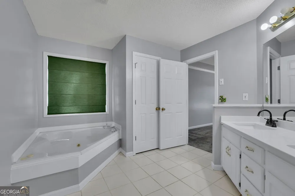 2465 Chandler RD Grayson, GA 30017