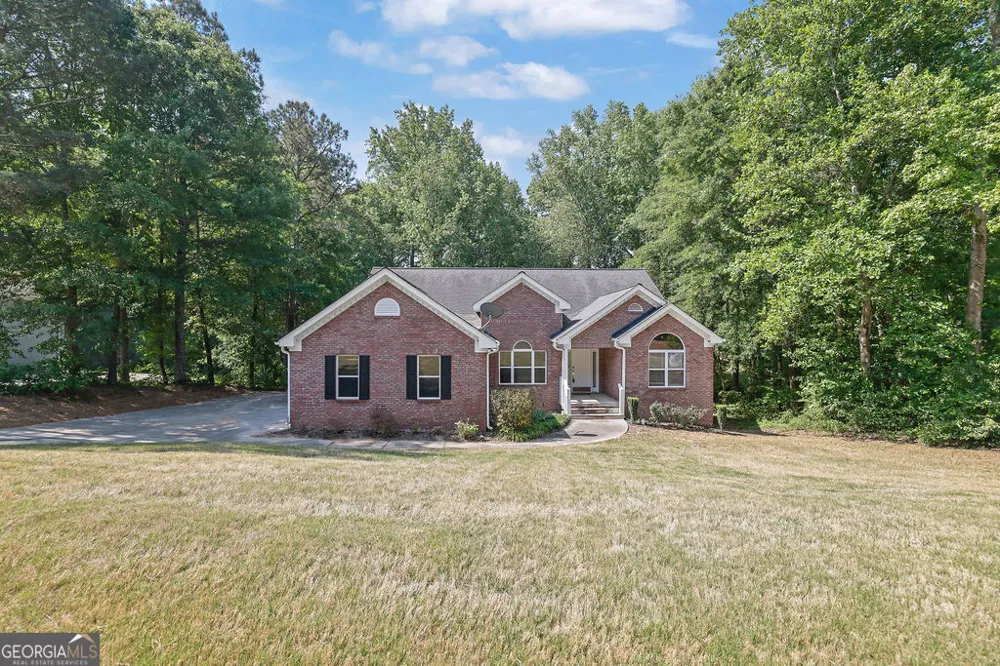 2465 Chandler RD Grayson, GA 30017