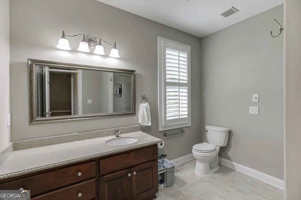 563 Martin RD Talmo, GA 30575