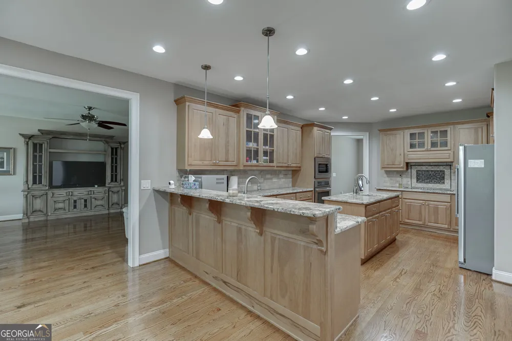 563 Martin RD Talmo, GA 30575