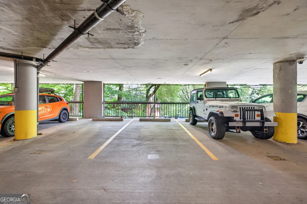 1 Biscayne DR NW Atlanta, GA 30309