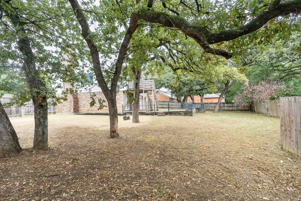 5000 Bama Drive Arlington, TX 76017