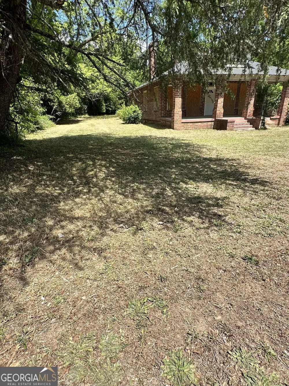 3727 Log Cabin DR Macon, GA 31204