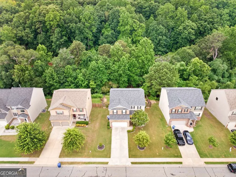 2103 Massey LN Winder, GA 30680
