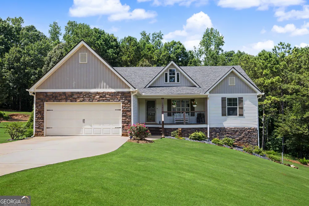126 Copper Creek DR LaGrange, GA 30240