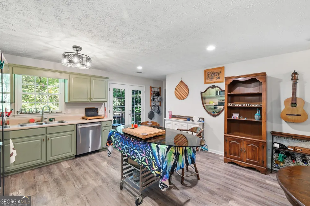 61 Majestic Oak DR Dahlonega, GA 30533