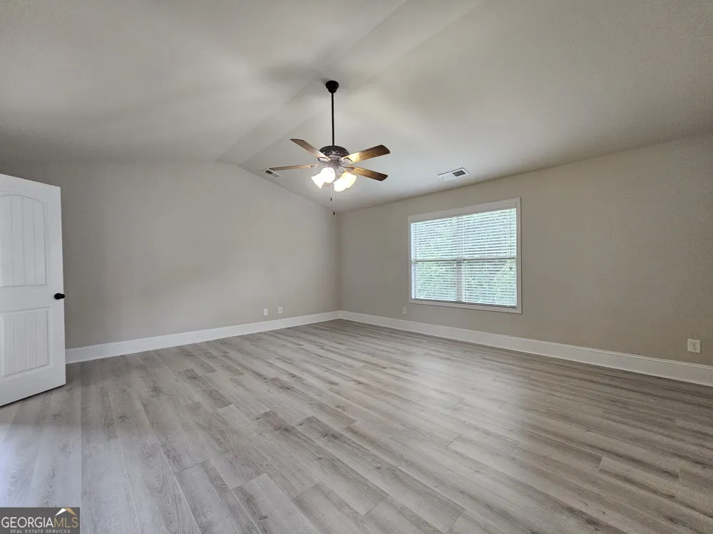 1374 Slate Bend DR Dacula, GA 30019