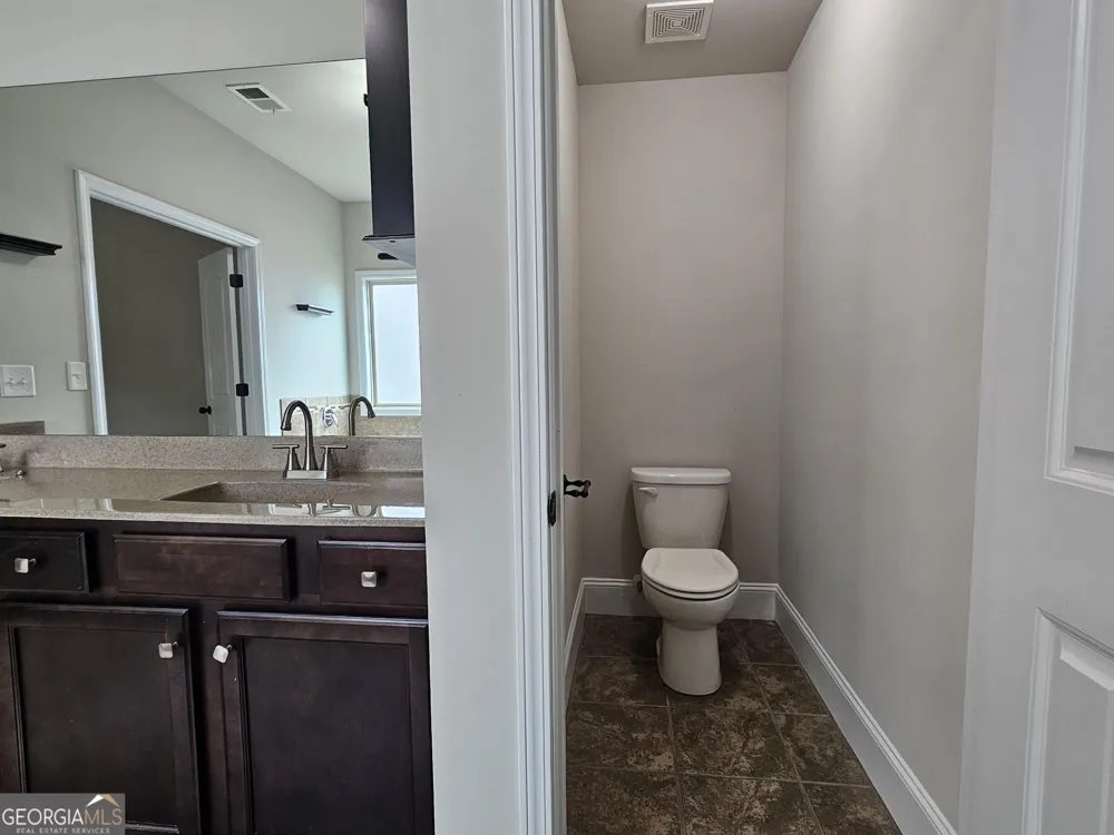 1374 Slate Bend DR Dacula, GA 30019