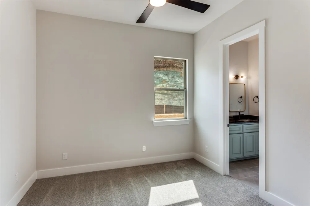 521 Aermotor Loop Weatherford, TX 76085