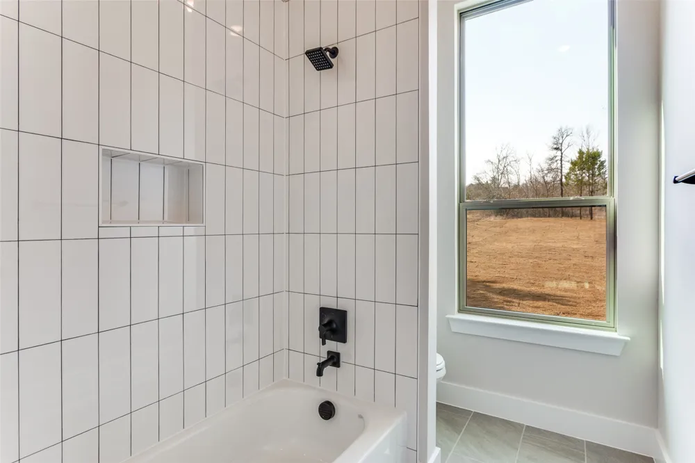521 Aermotor Loop Weatherford, TX 76085