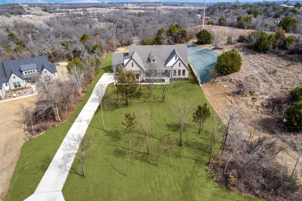 521 Aermotor Loop Weatherford, TX 76085