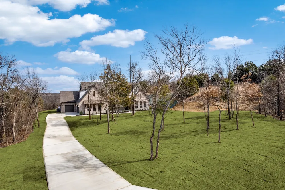 521 Aermotor Loop Weatherford, TX 76085