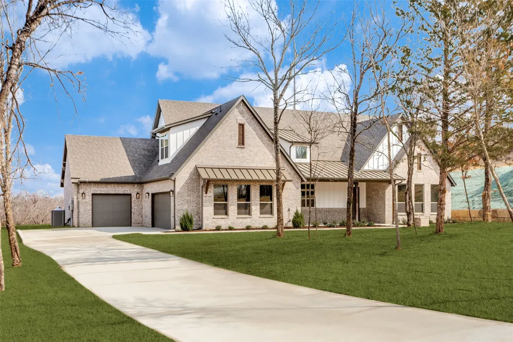 521 Aermotor Loop Weatherford, TX 76085