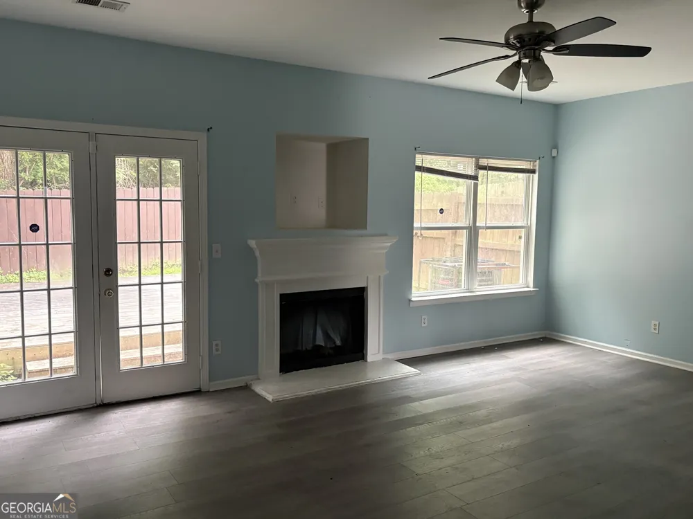 5074 Windsor Forrest LN College Park, GA 30349