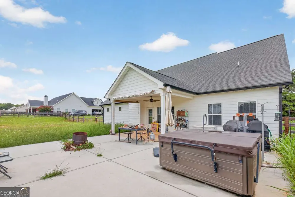 3670 Davis Academy RD Rutledge, GA 30663
