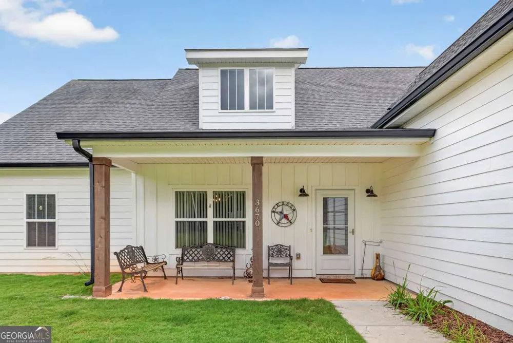 3670 Davis Academy RD Rutledge, GA 30663