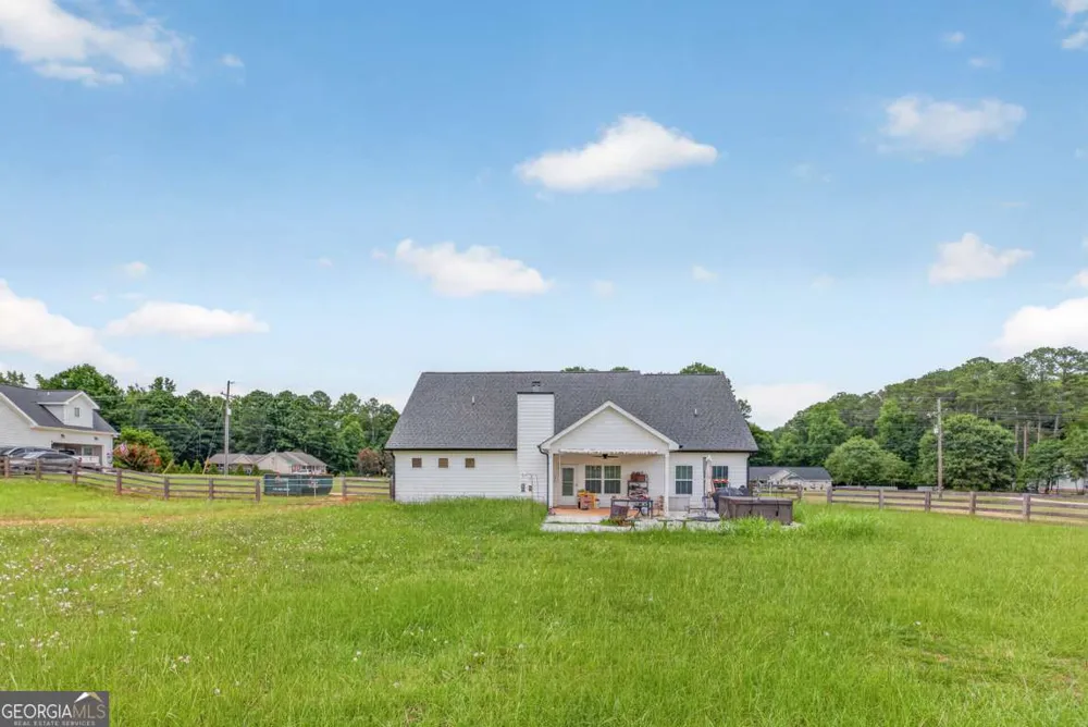 3670 Davis Academy RD Rutledge, GA 30663