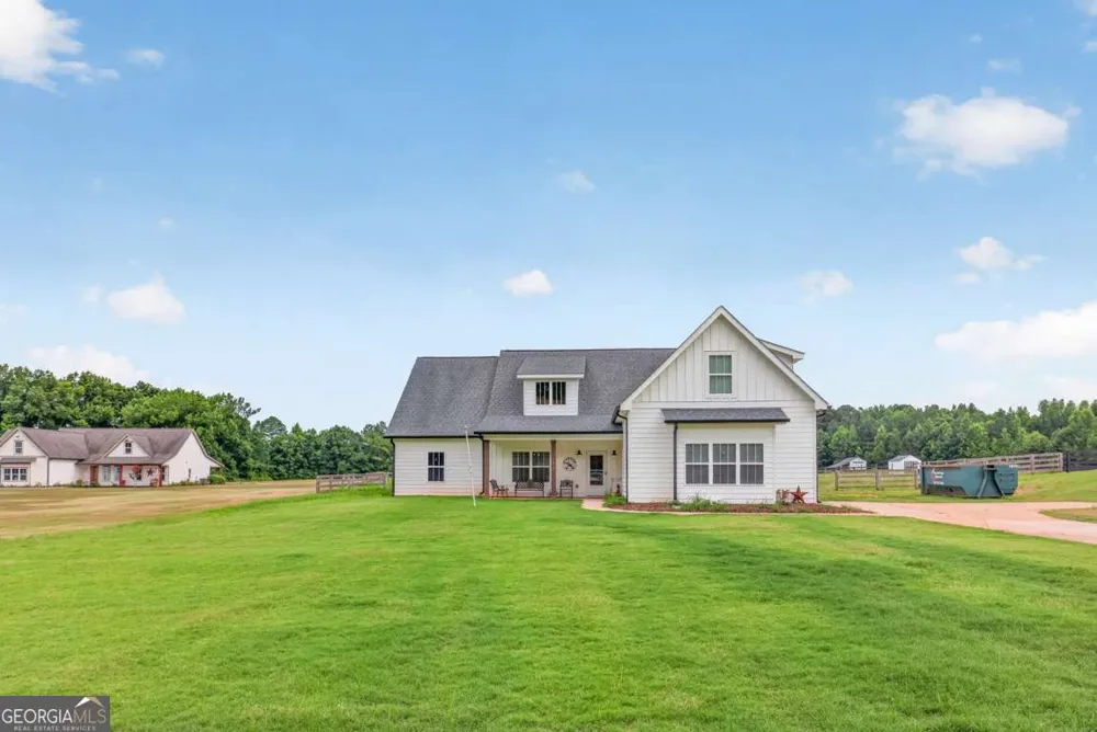 3670 Davis Academy RD Rutledge, GA 30663