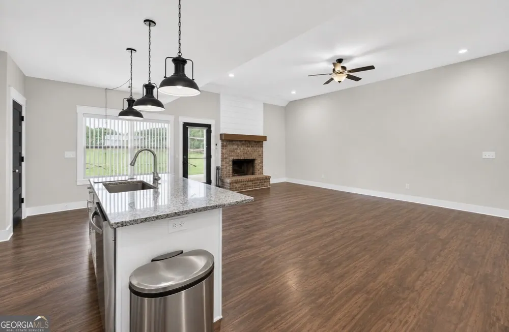 3670 Davis Academy RD Rutledge, GA 30663