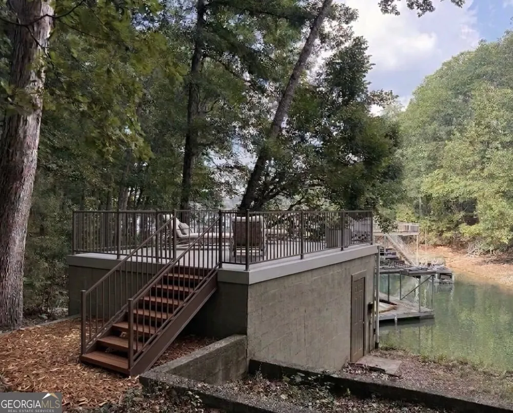 6103 Lake Lanier Heights RD Buford, GA 30518