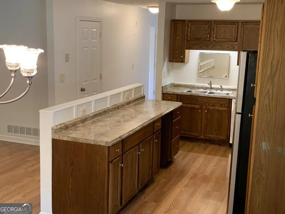 6103 Lake Lanier Heights RD Buford, GA 30518