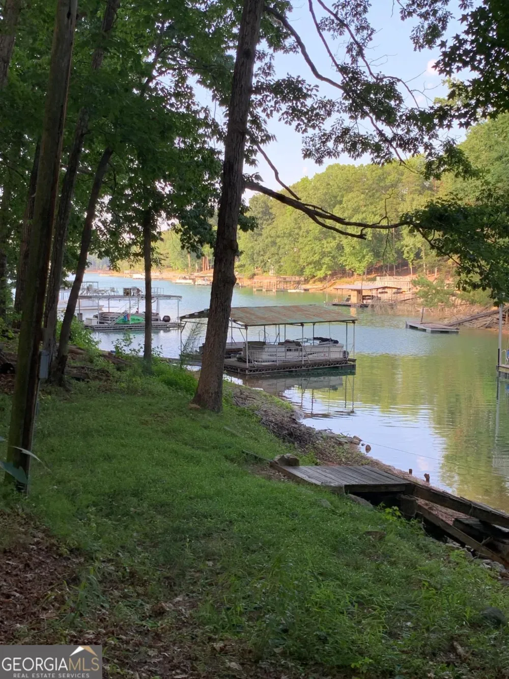 6103 Lake Lanier Heights RD Buford, GA 30518