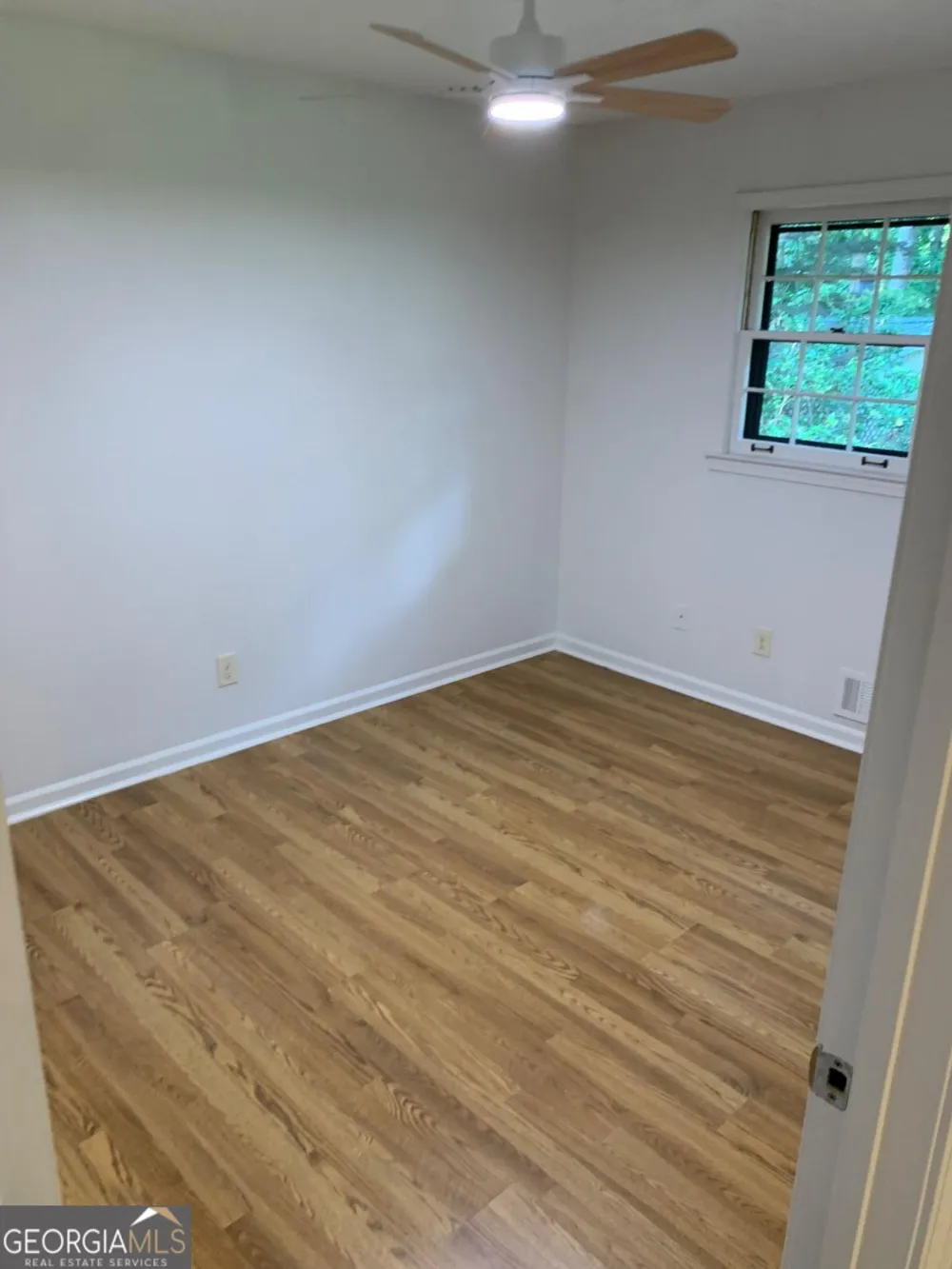 6103 Lake Lanier Heights RD Buford, GA 30518
