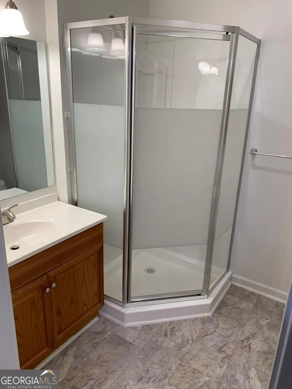 6103 Lake Lanier Heights RD Buford, GA 30518