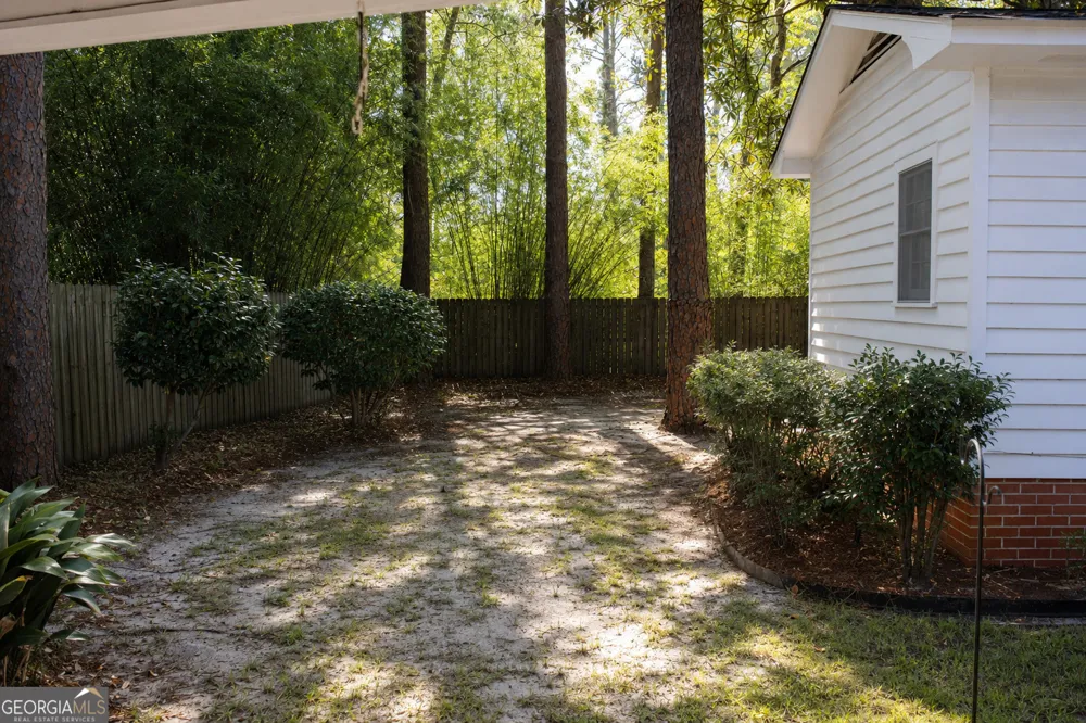 713 Magnolia DR Waycross, GA 31501