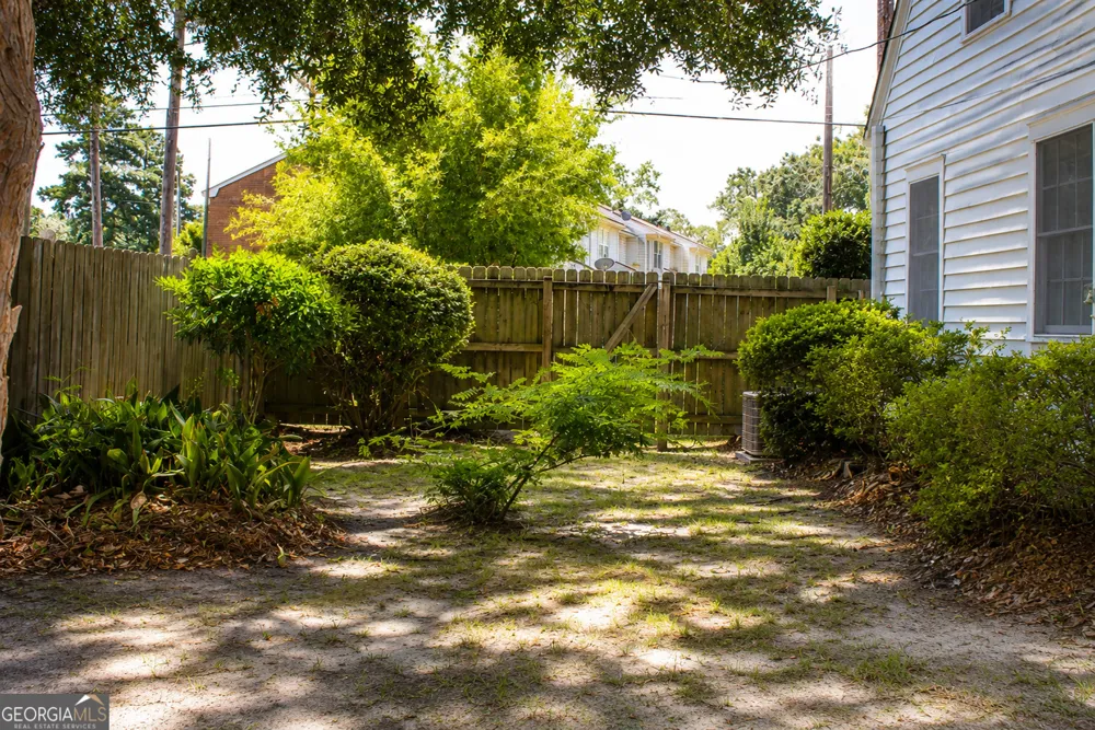 713 Magnolia DR Waycross, GA 31501