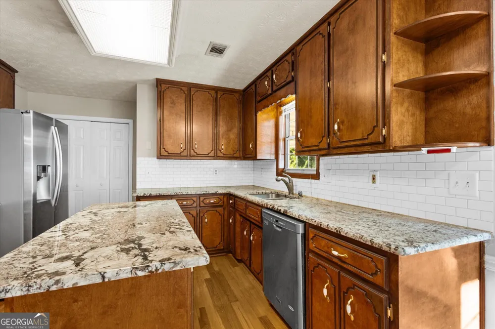 842 Twin Oaks DR Monroe, GA 30655