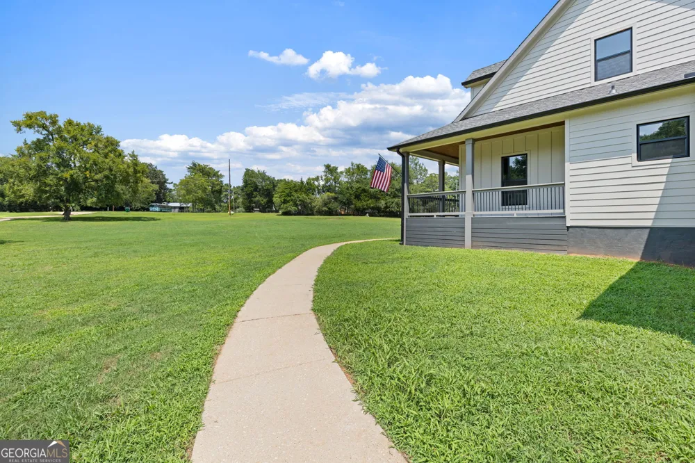 496 Davis RD Jefferson, GA 30549