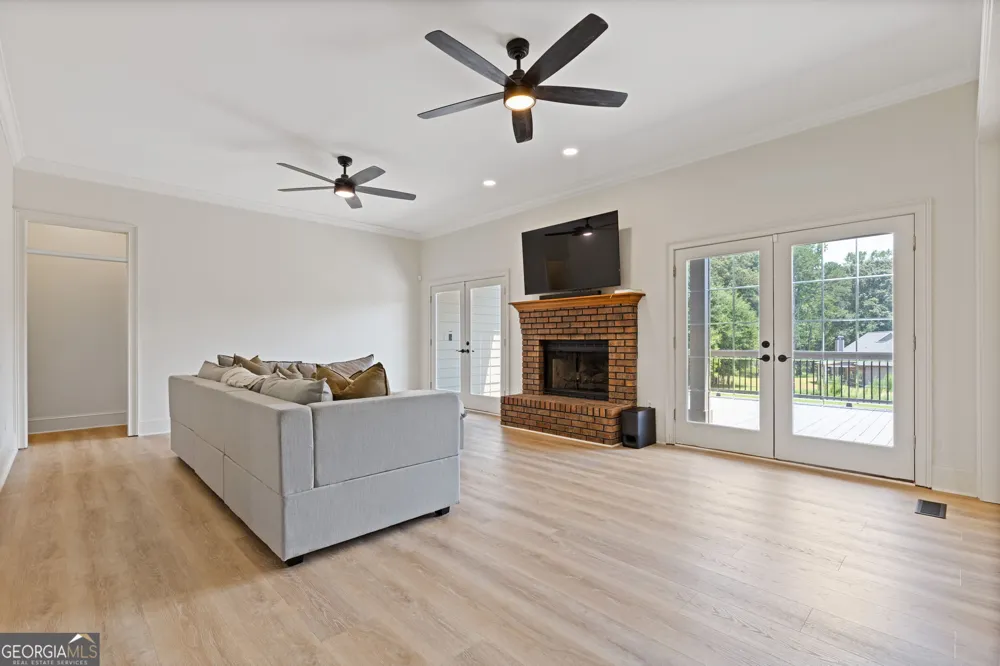 496 Davis RD Jefferson, GA 30549