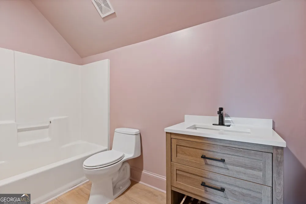 496 Davis RD Jefferson, GA 30549