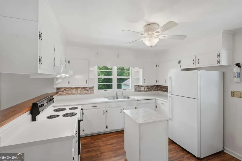 3651 Ledan RD Gainesville, GA 30506