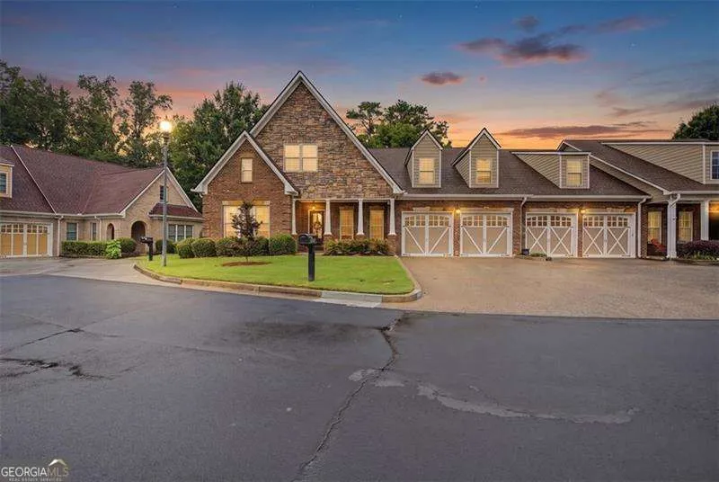 2327 Sandy Oaks DR Marietta, GA 30066