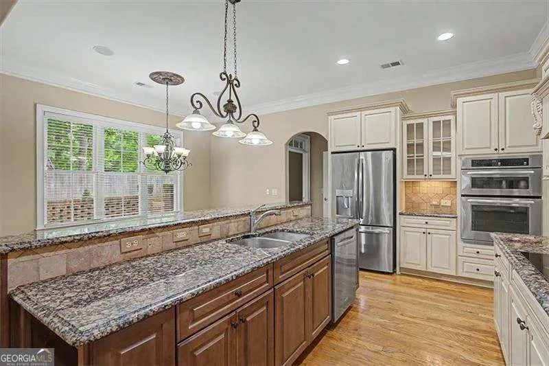2327 Sandy Oaks DR Marietta, GA 30066