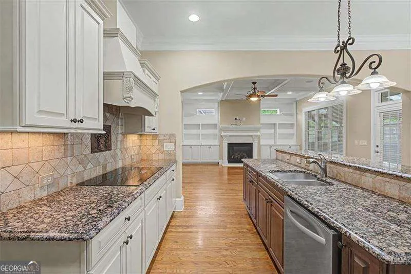 2327 Sandy Oaks DR Marietta, GA 30066