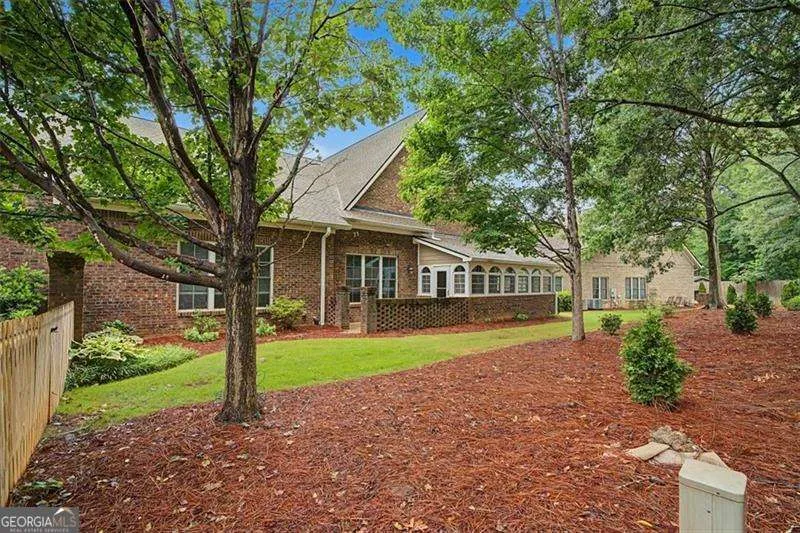 2327 Sandy Oaks DR Marietta, GA 30066
