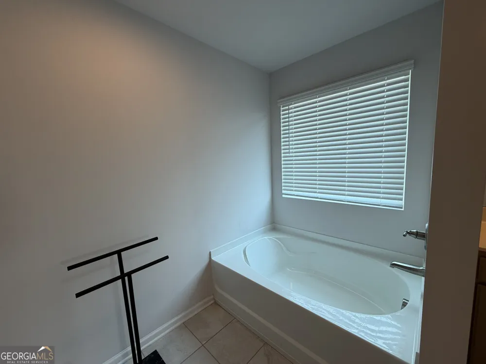 1436 Weeping Tree DR Auburn, GA 30011