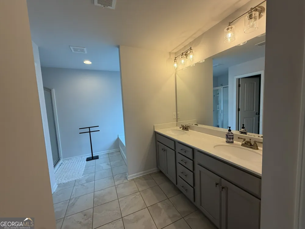 1436 Weeping Tree DR Auburn, GA 30011